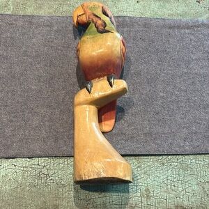 Vintage parrot wood carving painted figurine statue island  coastal decoration